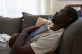 Ist das Schlafen auf der Couch schlecht für Sie?